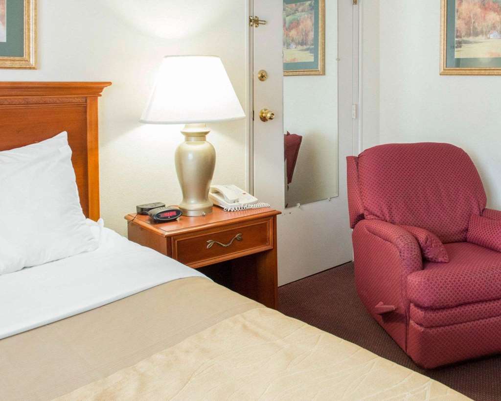 Quality Inn & Suites New Castle Cameră foto