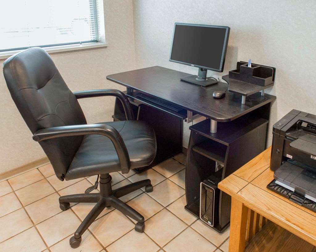 Quality Inn & Suites New Castle Facilități foto